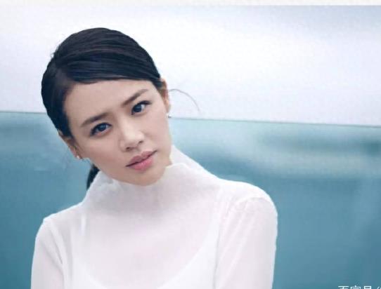马思纯家世曝光，亲姨是蒋雯丽不算什么，妈妈身份更是让人想不到