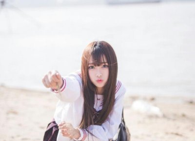 ​怎样和陌生女孩子聊天技巧，怎么和女孩子聊天找话题