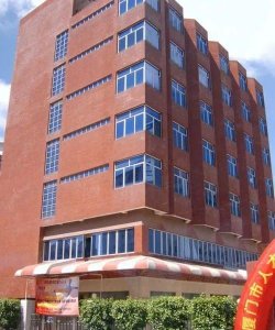 ​赖昌鑫的红楼在厦门什么位置,厦门有本书叫红楼什么的