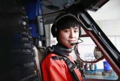 ​她是中国最帅女机长，10年救下178人，也是全中国唯一两个女飞行员之一