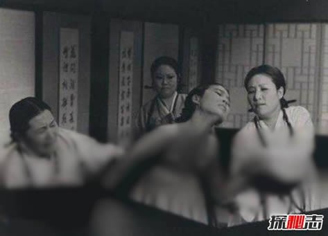 揭秘古近代十大妇刑：全文引见十大针对于妇女的惩罚