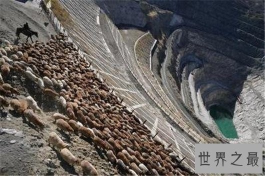 世界十大矿坑，最壮观的风景邀你来看