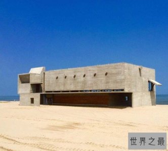 ​中国最孤独的图书馆 面朝大海春暖花开