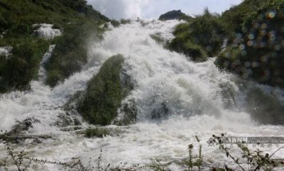 ​山洪爆发还是山洪暴发哪个对，山洪爆发还是山洪暴发？