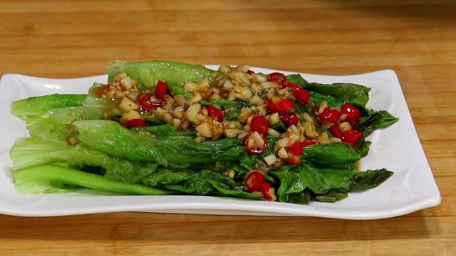 制作蚝油生菜的方法（大厨教你蚝油生菜正确做法）(5)