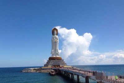 ​中国第一的观音圣像，矗立南海中，高达108米，耗资8亿元建成
