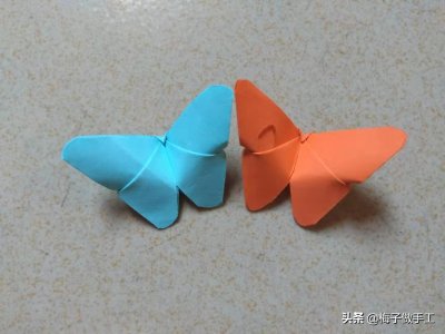 ​儿童手工折纸：用一张纸折蝴蝶怎么折？很简单，只需要五步