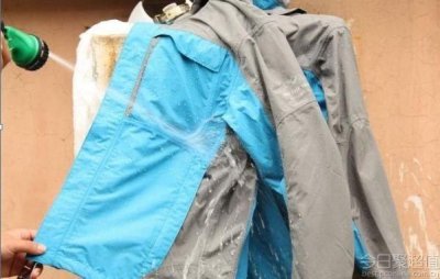 ​户外行者必备冲锋衣（冲锋衣选购必备攻略）