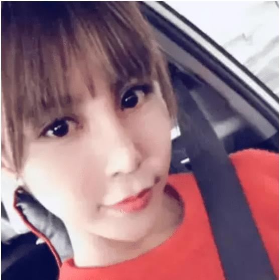 当年“宁愿坐在宝马里哭”的非诚勿扰马诺，如今的生活太真实了