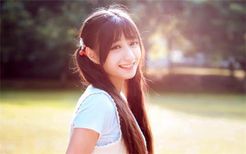 女生哭了怎么安慰，怎么哄她开心