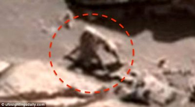 ​UFO专家称在美国宇航局“好奇号”照片中发现火星表面上有飞碟残骸和两具外星