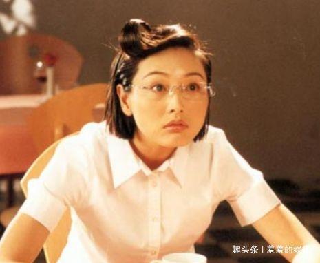出道27年不红，和经纪人结婚15年，49岁过着人人羡慕的生活