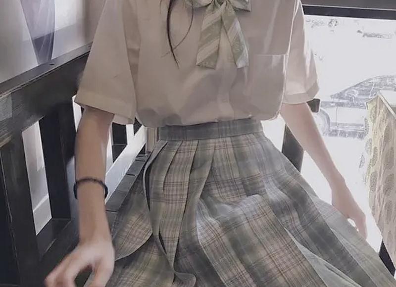 妻子出轨怎样挽回，妻子出轨了，如何挽回婚姻的颜面？