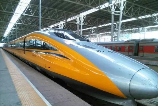 重庆西站、沙坪坝站明起投运，重庆成都最快1小时16分直达