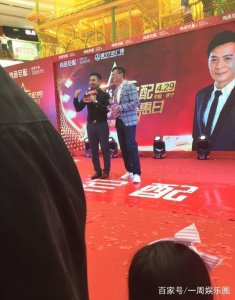 ​他是最经典的“乔峰”扮演者，如今57岁现身内地走穴