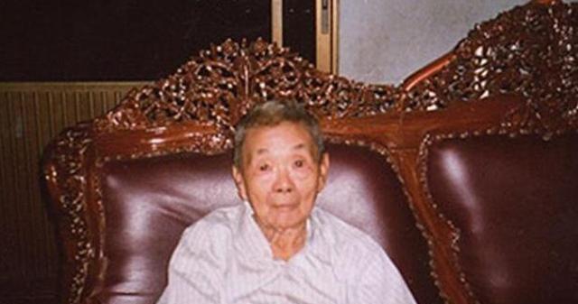缅甸最大女毒枭，4岁玩枪，自称“女皇”，她是罗星汉最早的主人