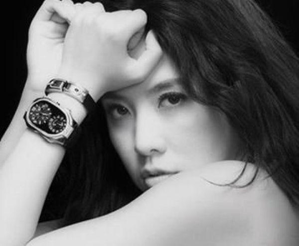 被外界评为“最美容颜CEO”，个个身家超十亿