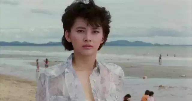 胡慧中：中国80年代最负盛名的武打女星，如今洗尽铅华、岁月静好