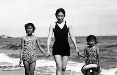 ​王光美珍贵历史影像，光彩照人，气质不凡，最后一张感人至深