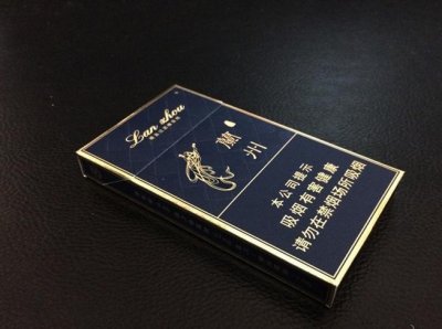 ​15元左右的5款细支烟，第二最火爆，最后一款半年销量11.75万箱