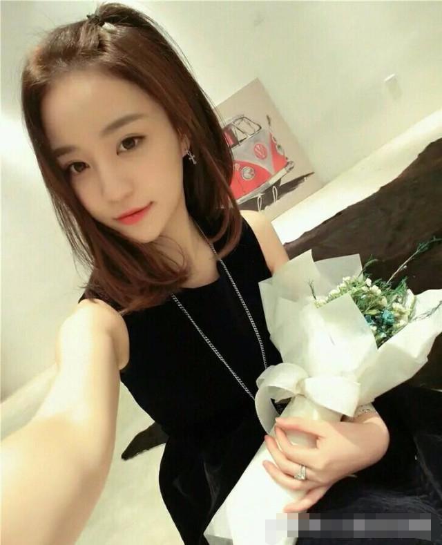 “雪梨”近照，年赚过亿，离开王思聪后仍是女王，网红中学历最高