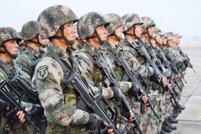 ​中国军队目前配备了哪些枪械?