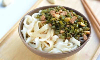 ​手擀面的做法 这样做面条筋道做出好滋味