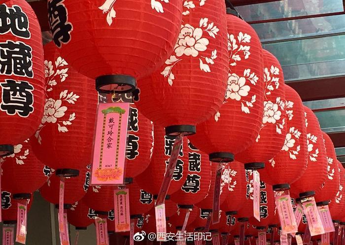 新加坡，别称为狮城，是东南亚的一个岛国