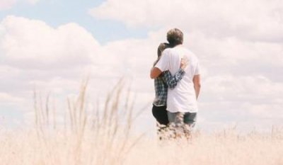 ​男女性格互补好还是相同的性格好(恋人性格互补好还是相似好)