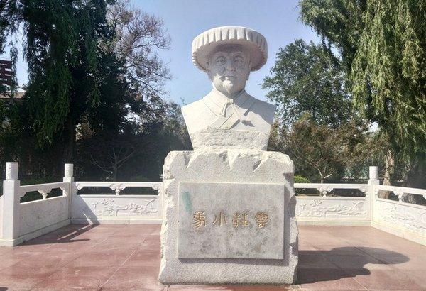 张养浩是哪个朝代的(张养浩以什么风格著称)
