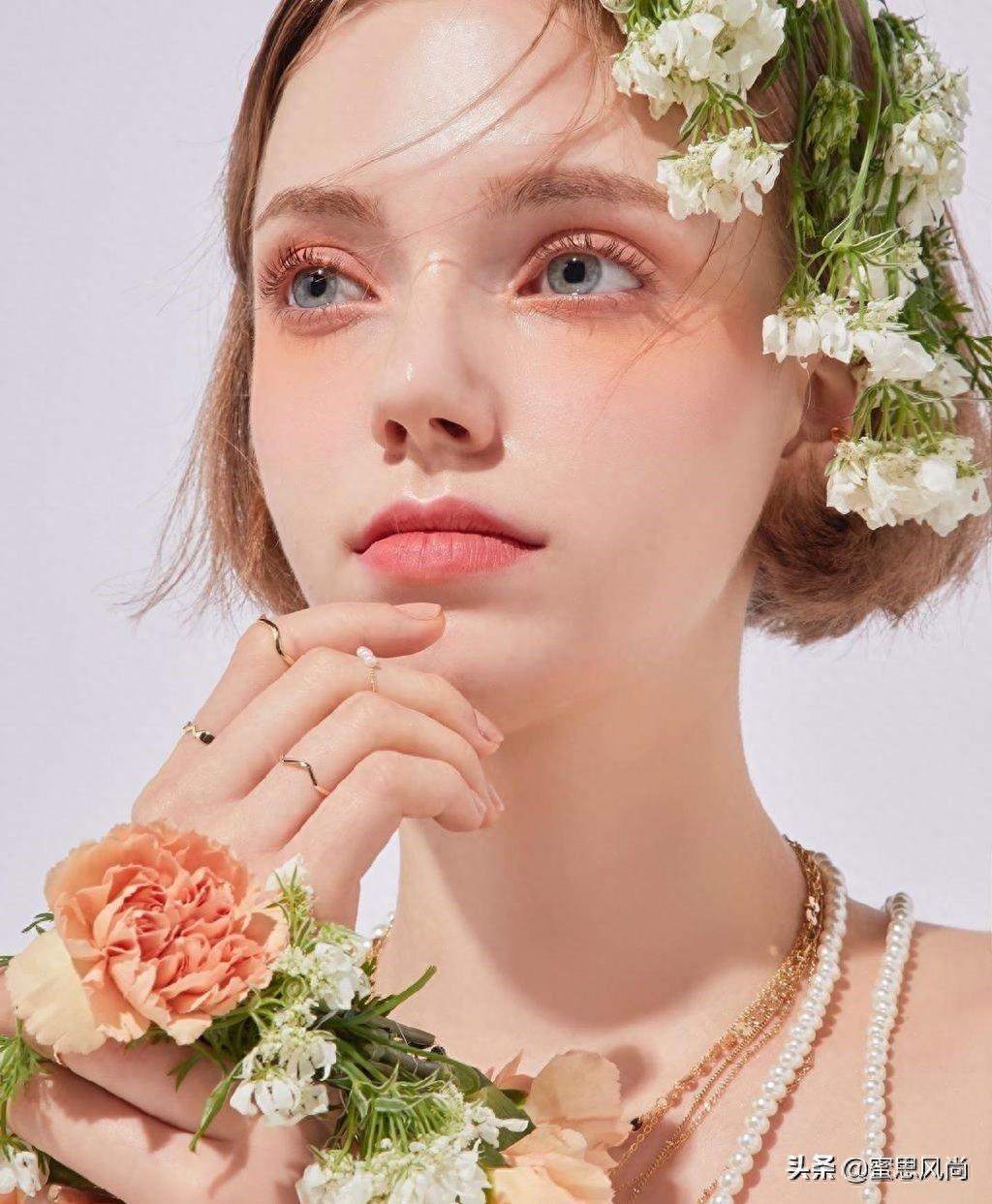 1998年出生的模特Chloe，长相真的是超级甜美