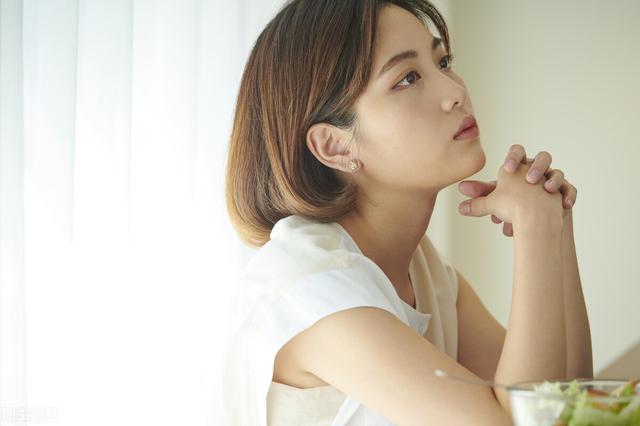 夫妻吵架必须说的两句话（夫妻吵架最伤人的话是这3句）(1)