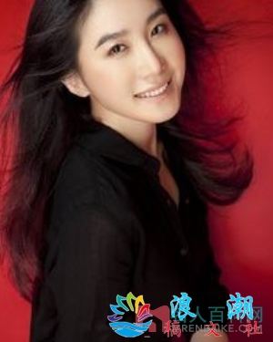 倪雅丰人物海报