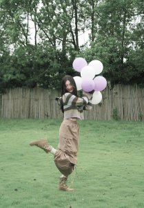 江疏影生日派对露营随拍 轻松欢乐氛围拉满