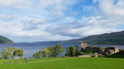 ​黑色吸热，为啥非洲人会进化出黑色皮肤，还没被热死？