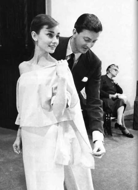 有一种爱情叫纪梵希与赫本（一世不曾拥有的爱人）(9)