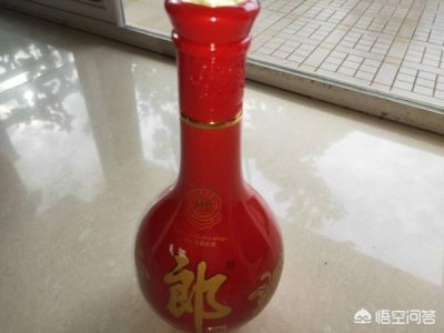 ​泸州老窖特曲 红花郎10(泸州特曲和红花郎哪个好)