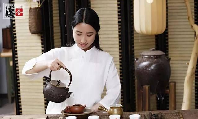 生产与消费的关系，社会再生产四大环节中的分配和交换是什么意思？图4