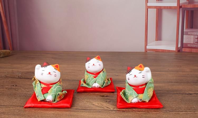 招财猫一般都是举左手还是举右手啊，分别意味着什么