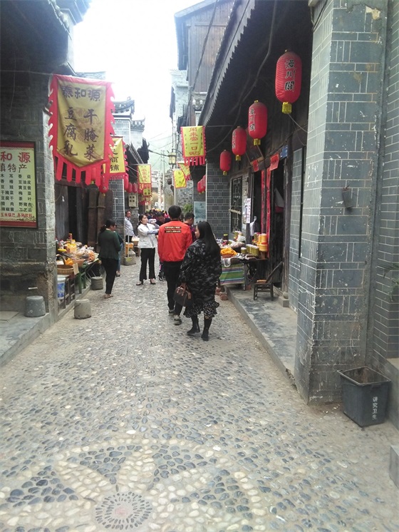 游山阳县的漫川古镇