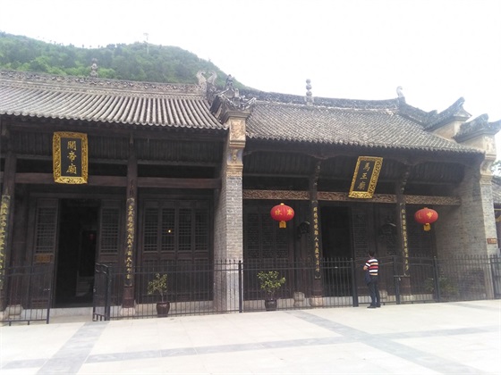 游山阳县的漫川古镇