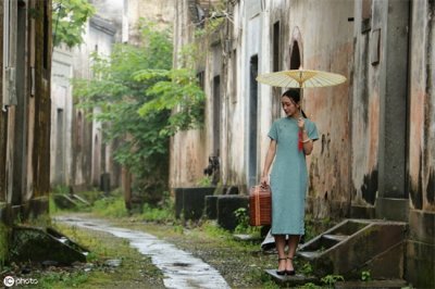 雨巷赏析及感悟(《雨巷》赏析)