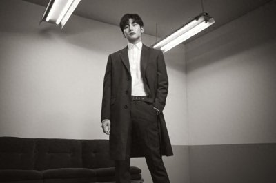 韩国艺人池昌旭帅气图片