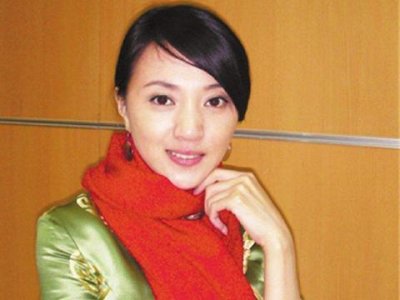 47岁的金玉婷,5次登上春晚红极一时,却被“潜规则”折磨隐退