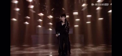 ​BlackACE成员AJ赖煜哲在新一期炙热的我们中那炸裂real的Rap和台风的稳健可