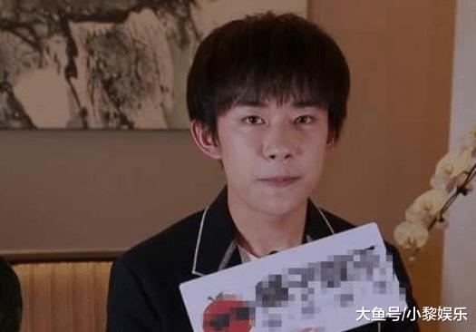 易烊千玺自曝10天练8块腹肌, 说出方法让人笑哭, 网友: 长见识了