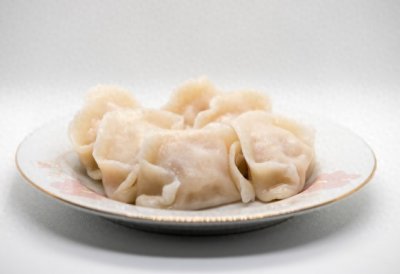 煮饺子,最忌讳水开直接下锅,教你正确做法,饺子鲜嫩多汁不破皮