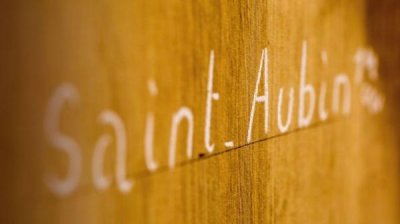 哪款红酒好喝性价比高(红酒和牛排的配语)