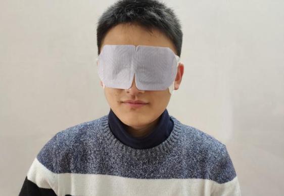 下眼袋松弛怎么办简单去眼袋方法（女人长眼袋太显老）(13)