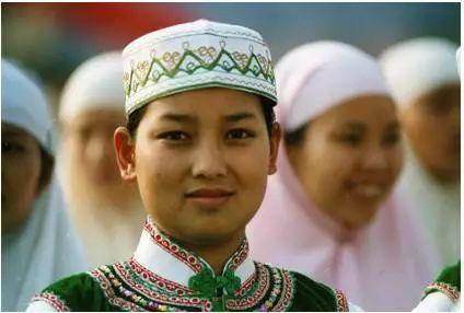 云南多少个民族(云南以什么族为主)